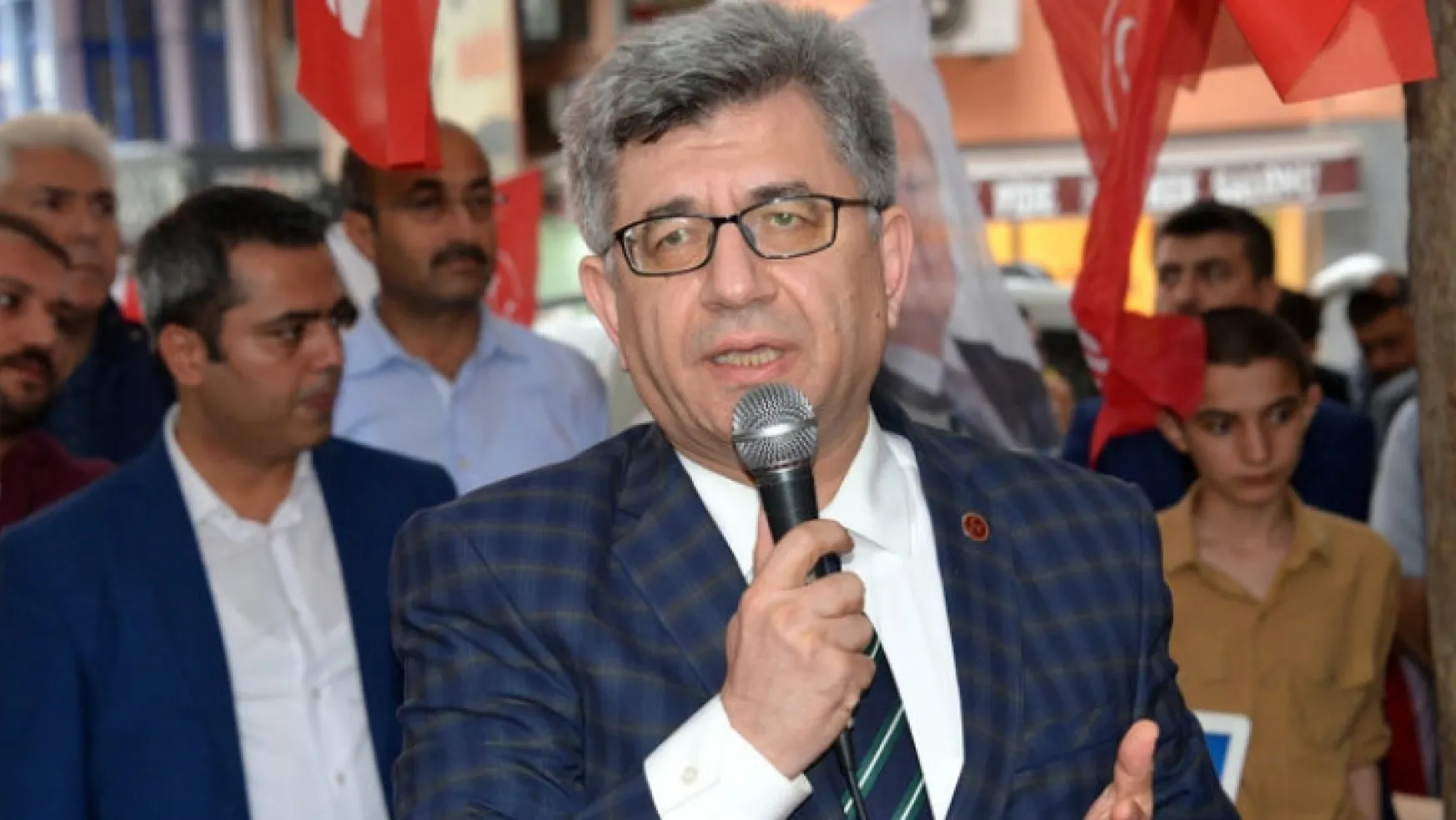 MHP'nin Genel Başkan Yardımcısı  Erdoğan karışmasa daha iyi olur