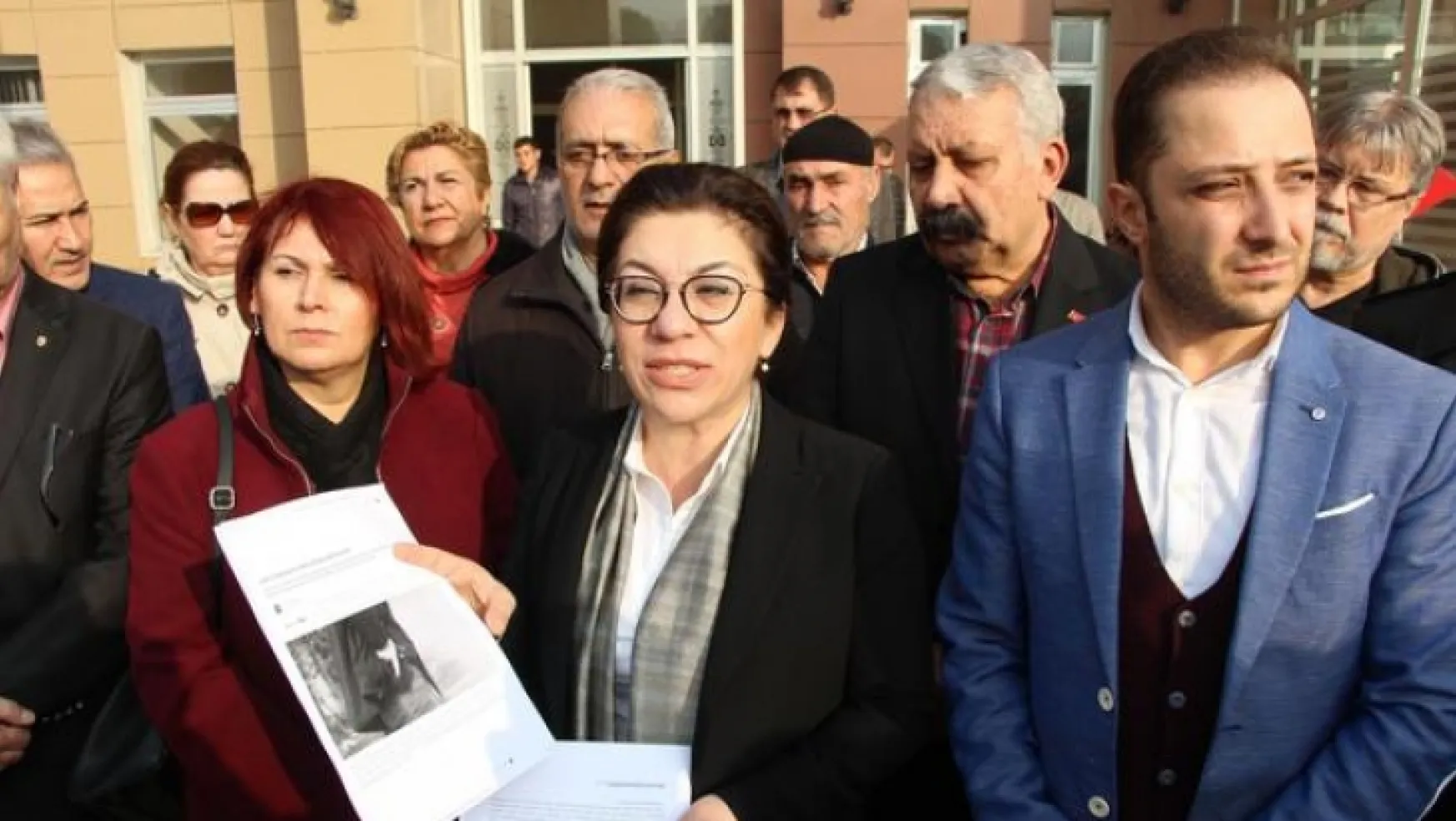 CHP'li Biçer'den AK Partili iki belediye başkanı için suç duyurusu