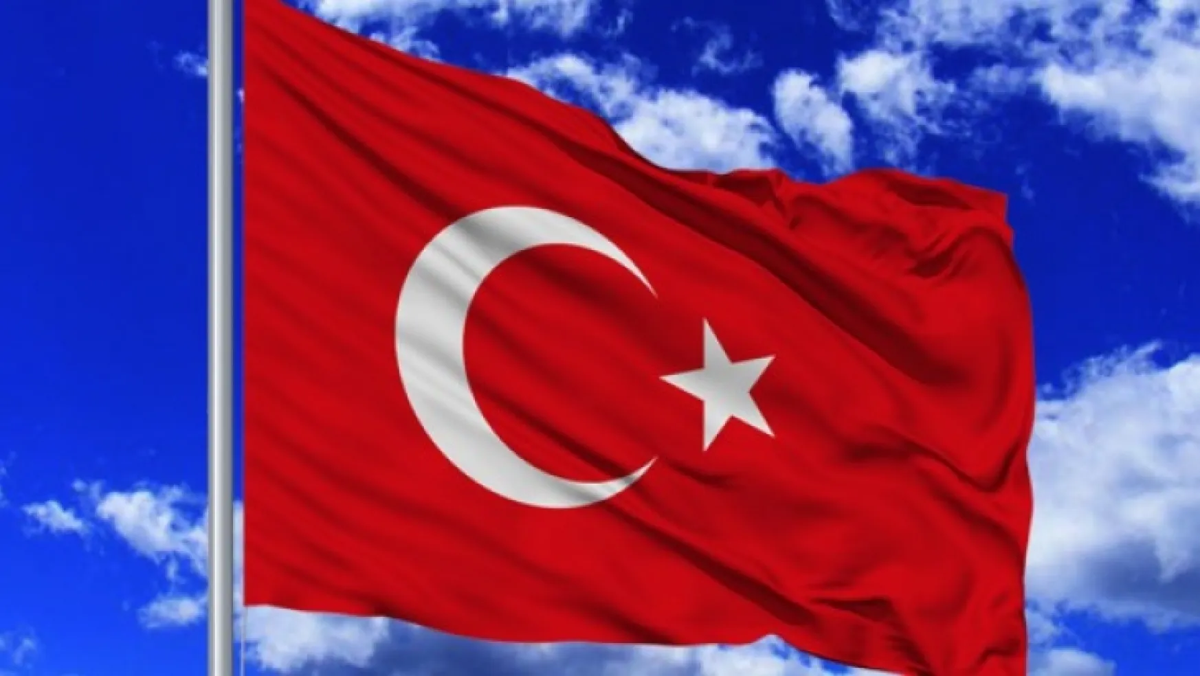 Türk bayrağına, Kosovo'da çirkin saldırı