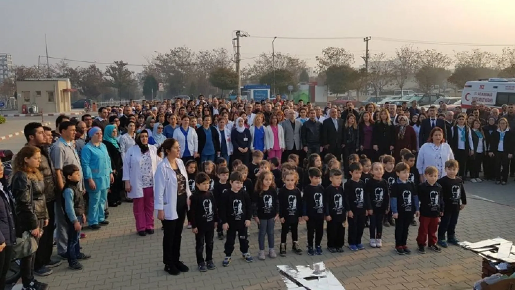 Turgutlu Devlet Hastanesi Personeli Atasını unutmadı