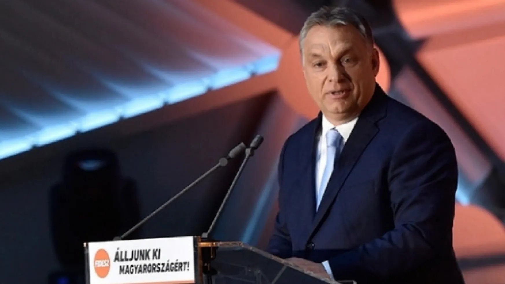 Macaristan Başbakanı: 'Müslüman mülteci değil, işgalciler'