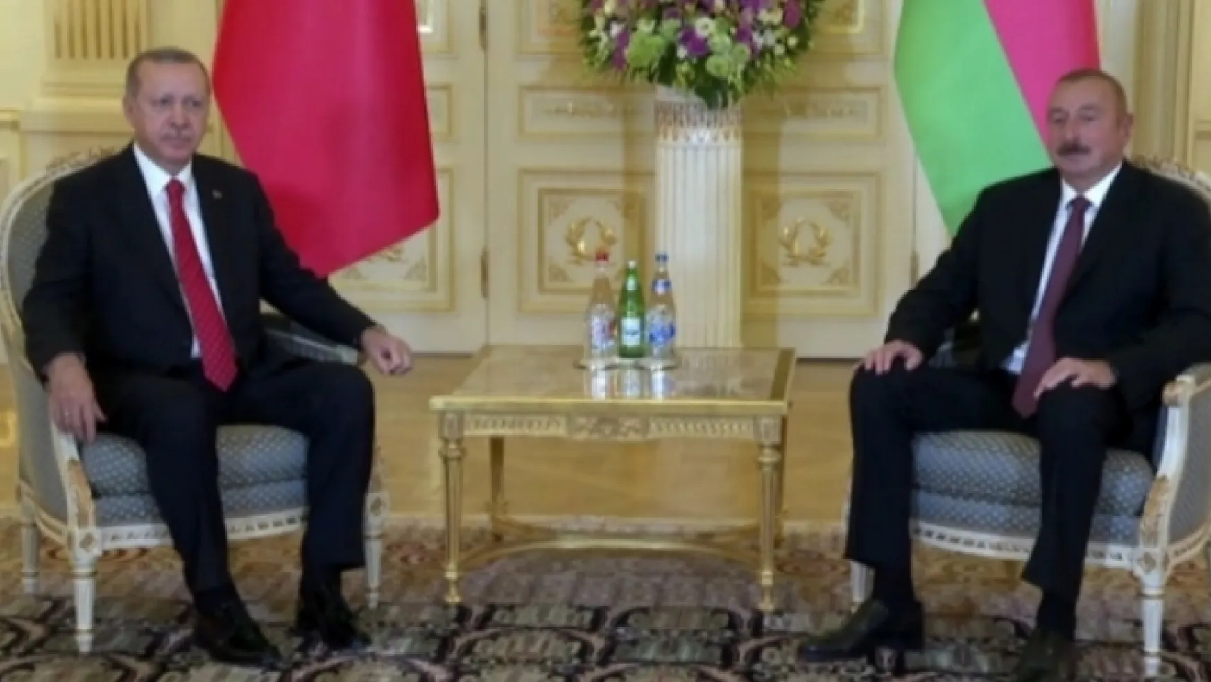 Başkan Erdoğan Aliyev'le buluştu