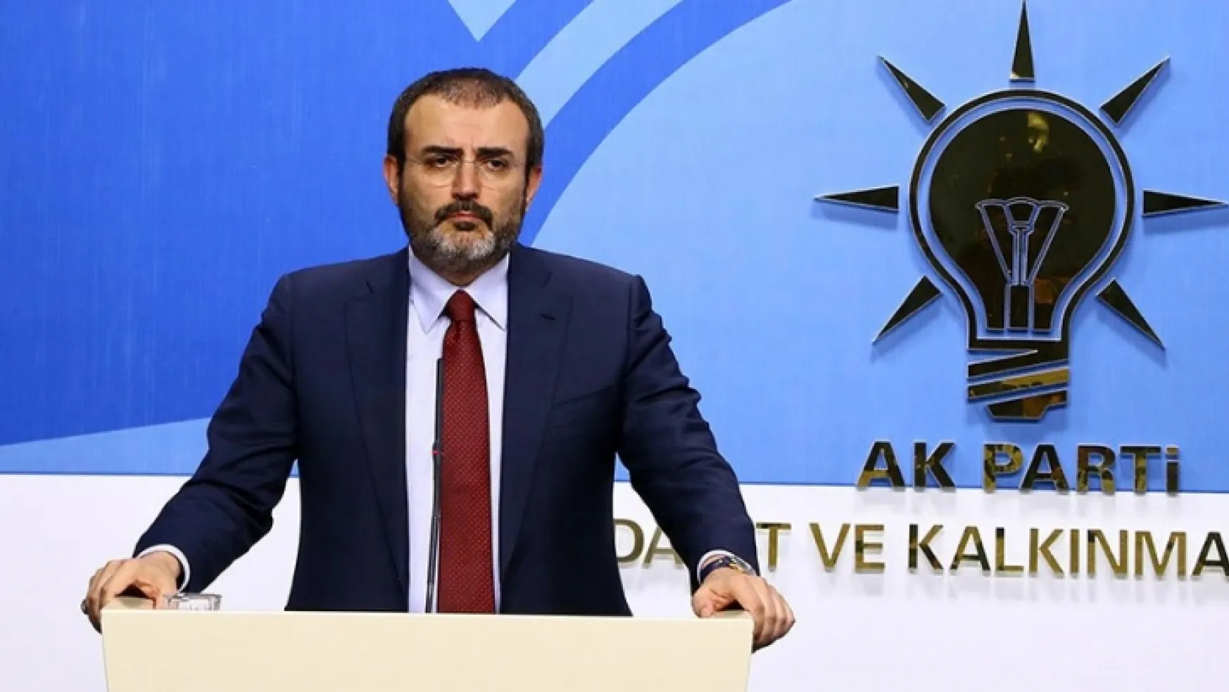 AKP Sözcüsü Ünal'dan 'bozkurt işareti' açıklaması