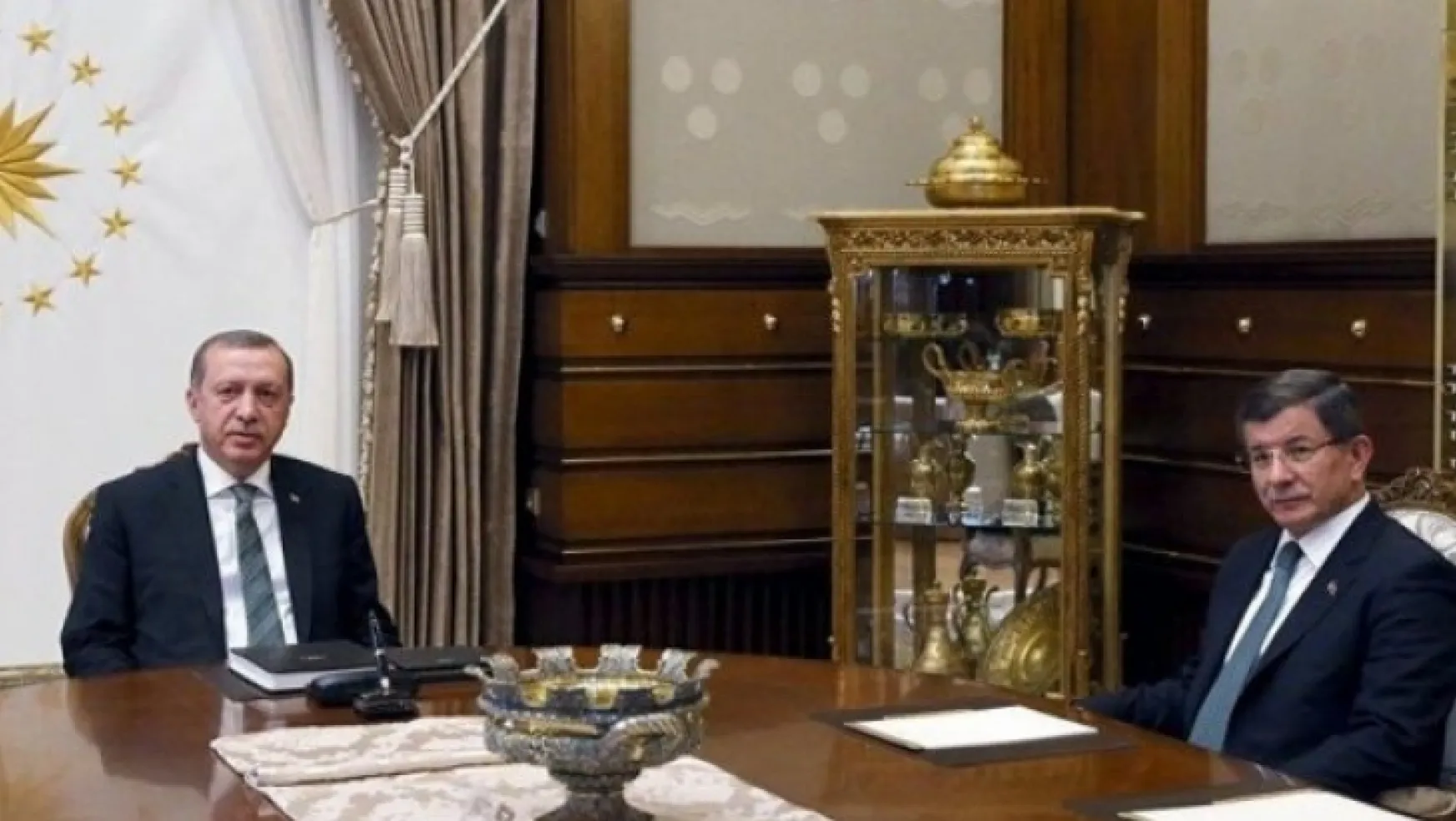Erdoğan, eski Başbakan Davutoğlu ile görüştü