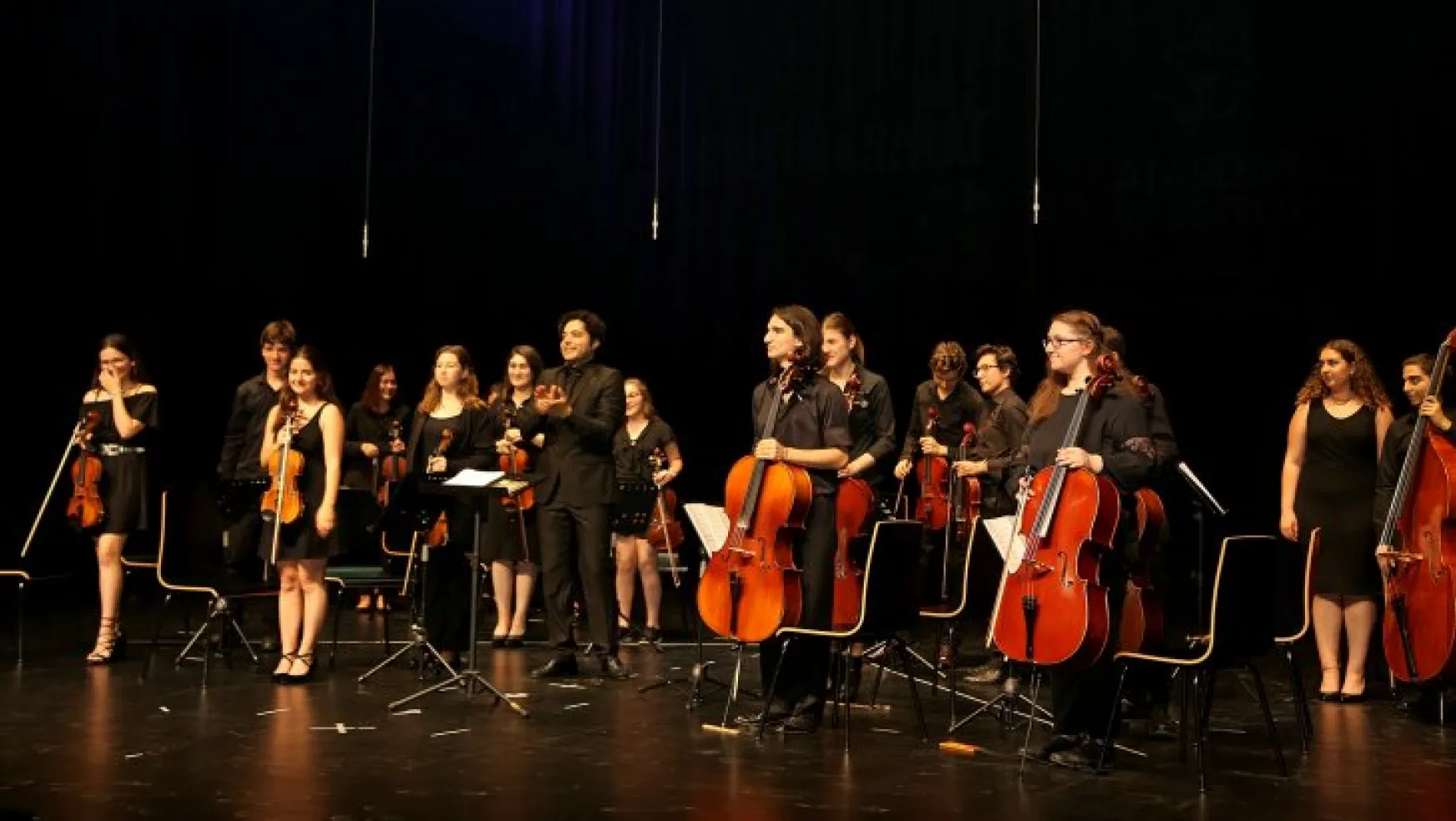 Orkestra Şefi İbrahim Yazıcı, Ataşehirli genç müzisyenleri izledi
