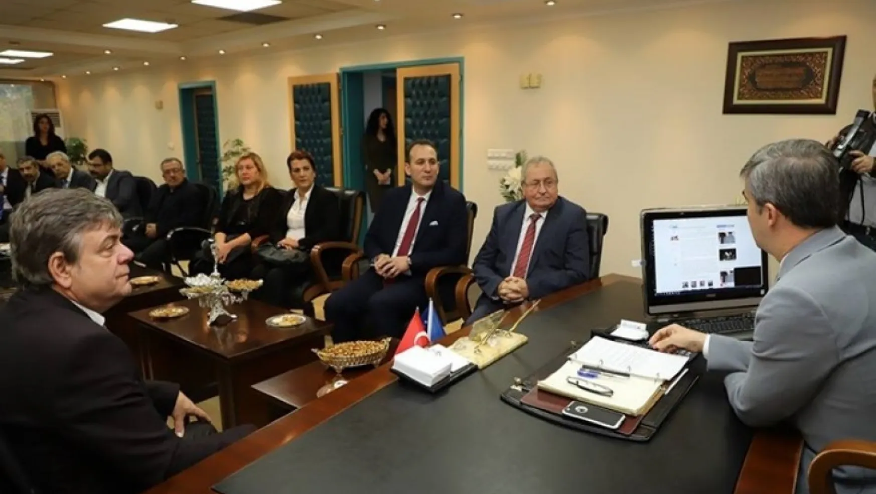 Kosova Büyükelçisi Spahiu'dan Turgutlu'ya ziyaret