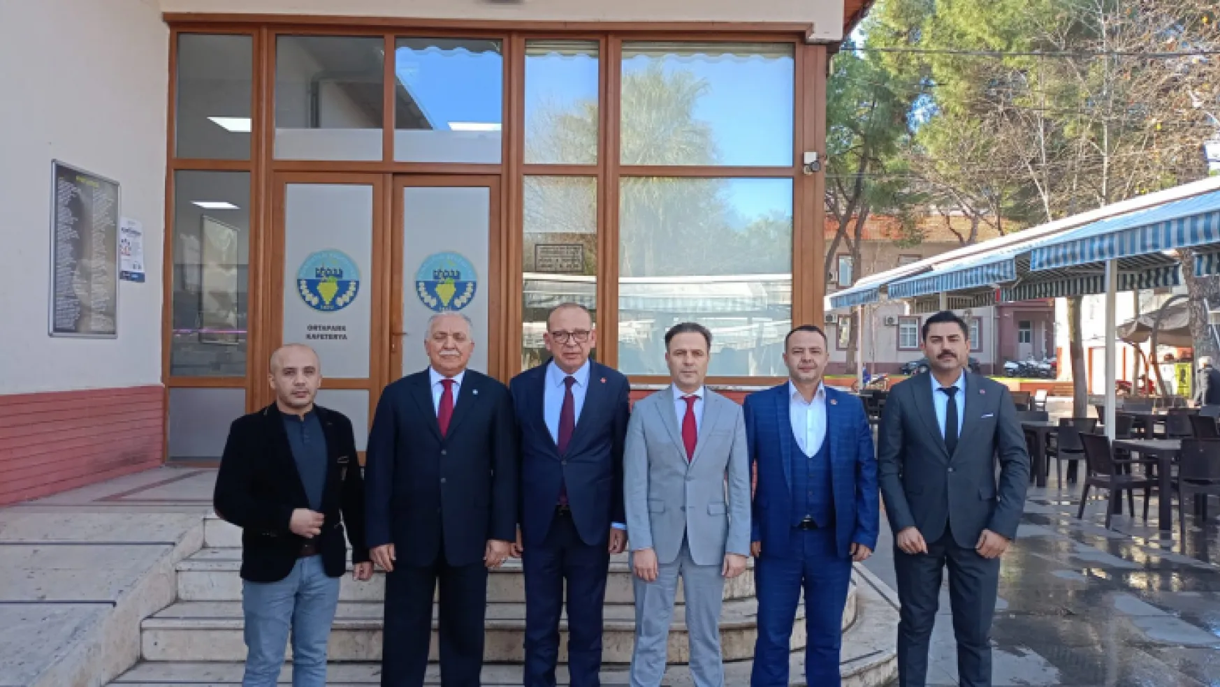 Turgutlu Belediye Başkan Adayları Seçim Öncesi Kahvaltıda buluştu
