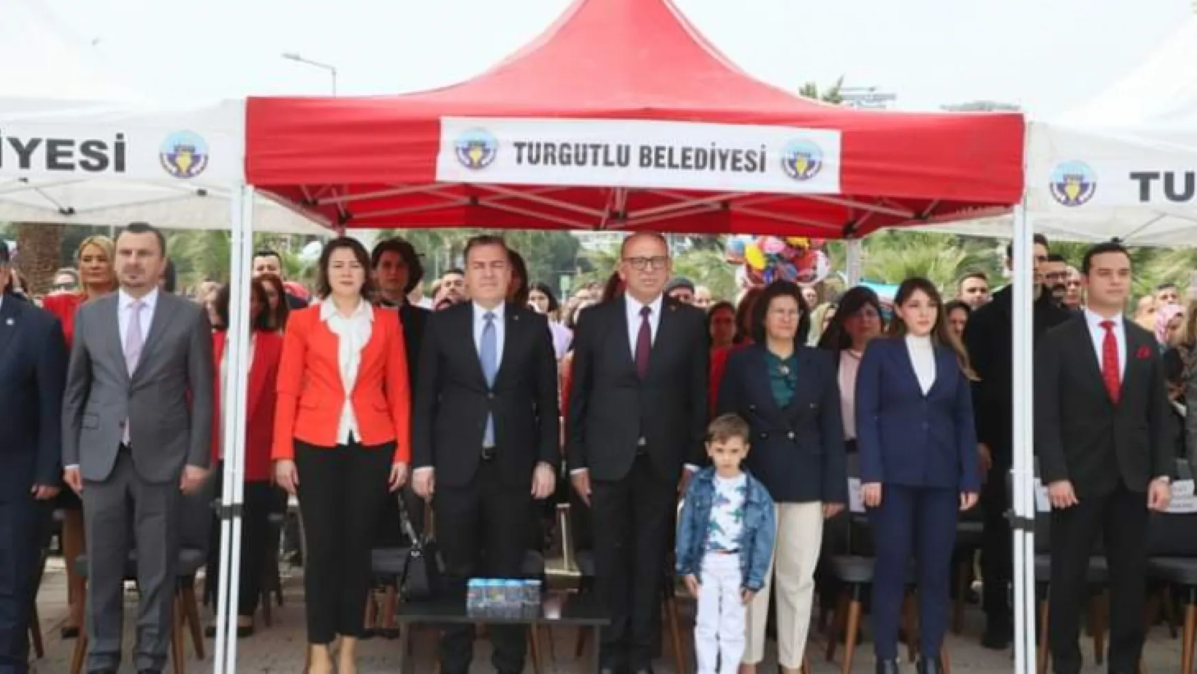 Turgutlu'da 23 nisan ulusan egemenlik ve çocuk bayramı kutlandı