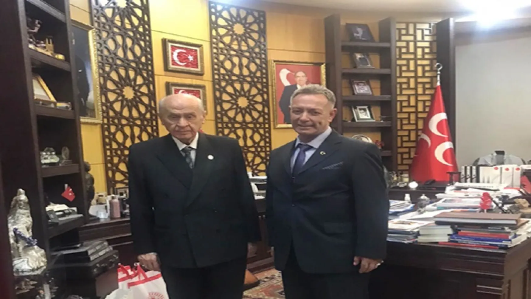 Turgutlu'da MHP'li Erhan Diler Belediye Başkan aday adayı oldu