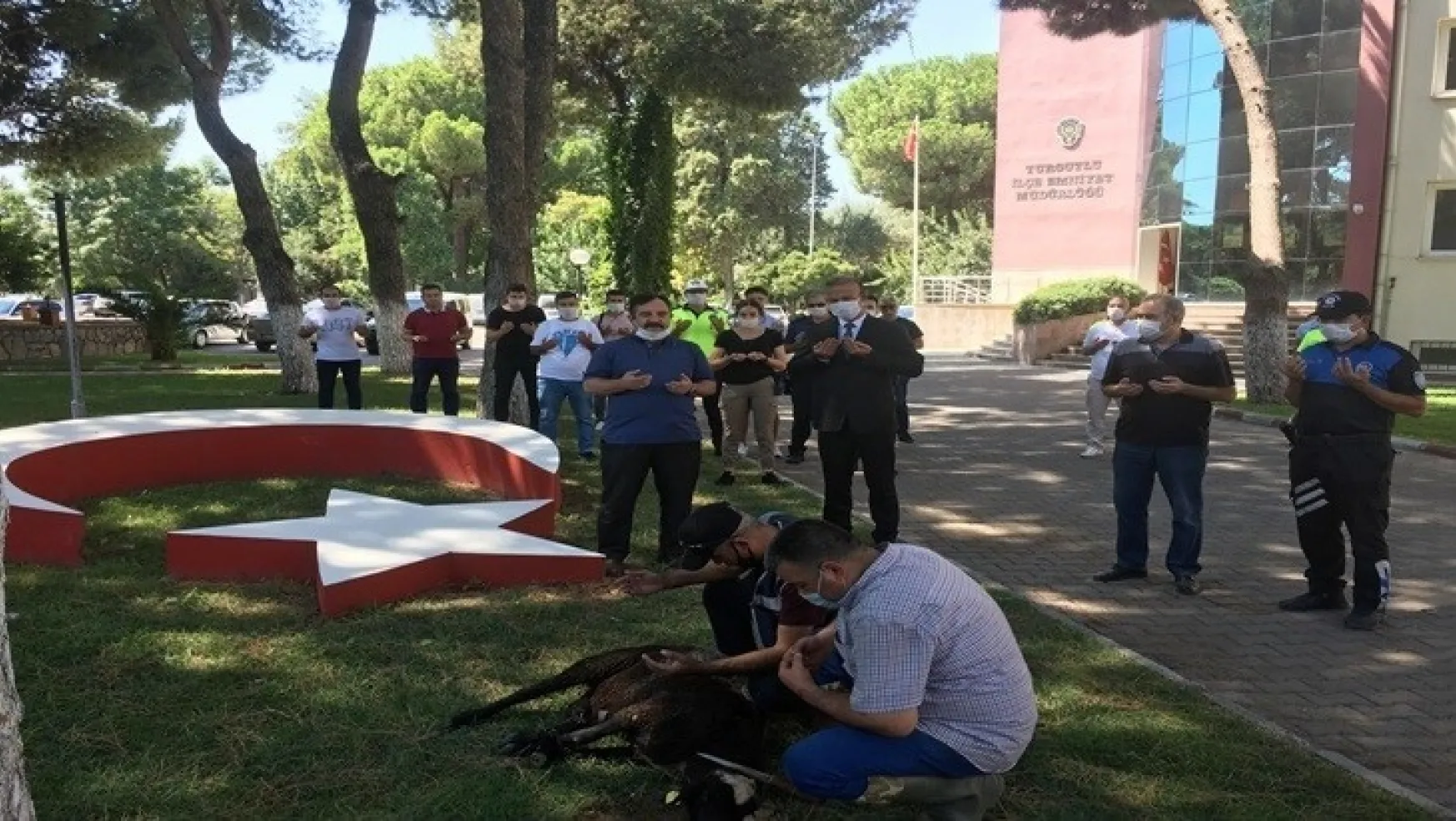 Turgutlu Emniyet Müdürlüğü Polislerin belalardan korunması için kurban kesti