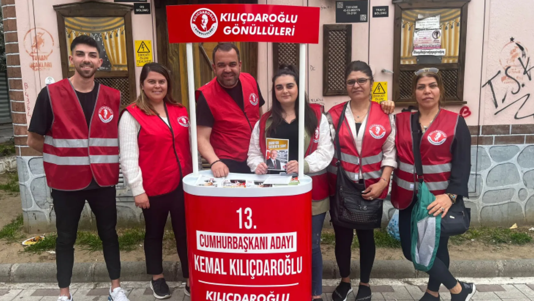 Turgutlu Kılıçdaroğlu Gönüllüleri Gece Gündüz Çalışıyor