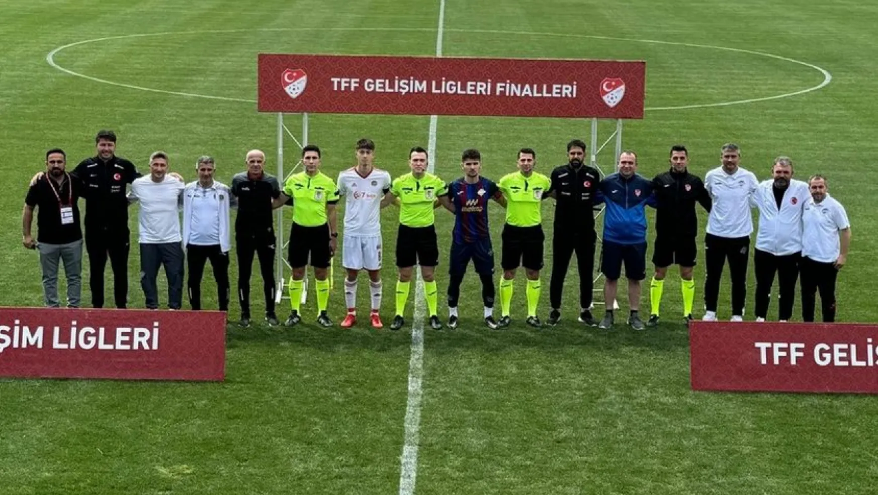 Turgutluspor U19 Takımı Türkiye Finalinde