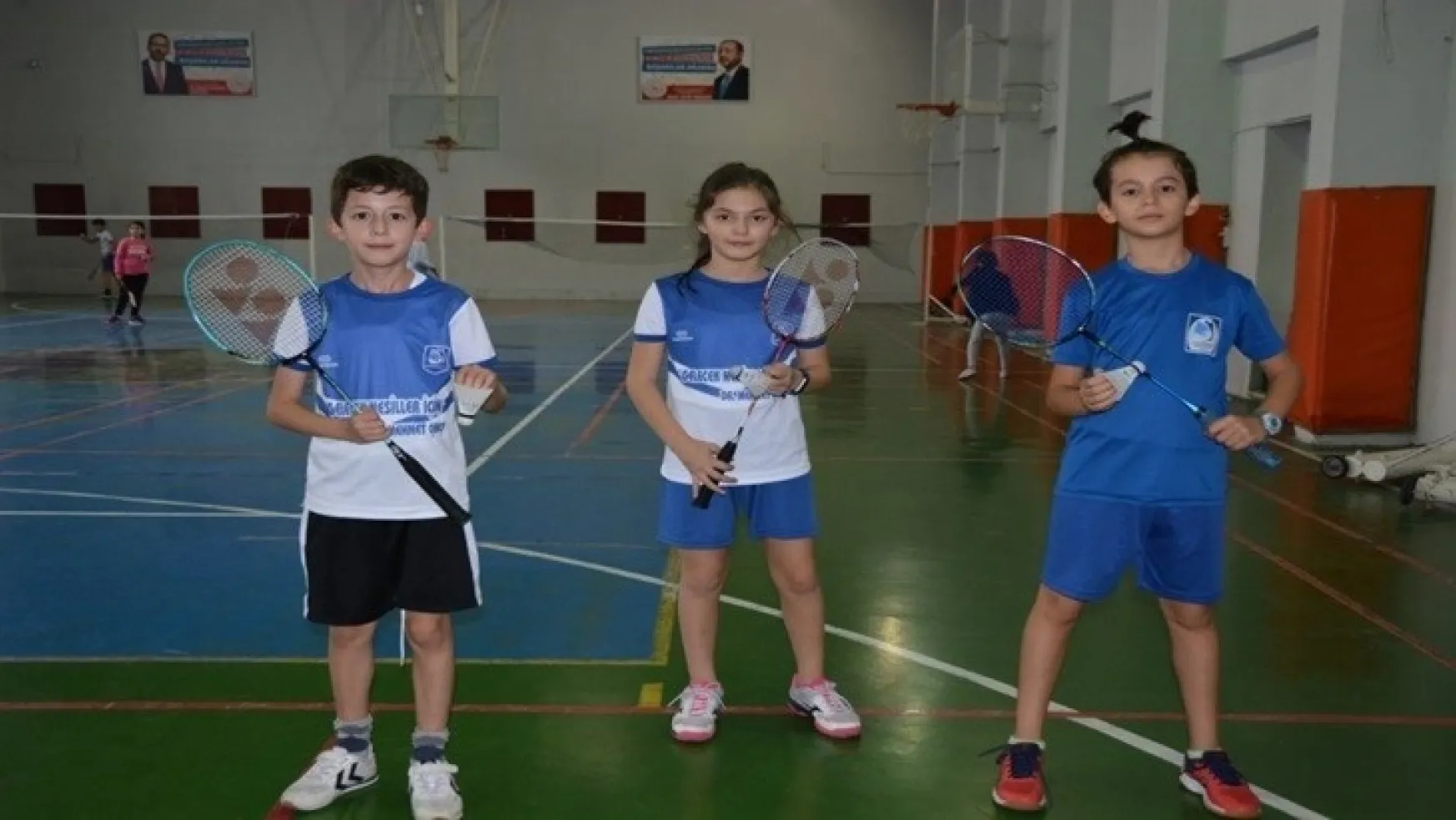 Yunusemre Geleceğin Şampiyon Badmintontuncularını Arıyor