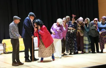 Aziz Nesin'in Unutulmaz Eseri Turgutlulular Tarafından Beğeniyle İzlendi