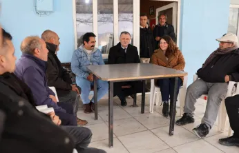 BAŞKAN BALABAN KARAVELİLER'DE VATANDAŞI DİNLEDİ