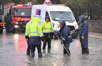 Manisa'da Sağanak Mesaisi Büyükşehir ve MASKİ Sahada
