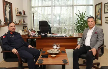 Jandarma Komutanı Tuğgeneral İlhan Şen'den Manisa Kent Konseyi Başkanı Hakkı Bayraktar'a Ziyaret