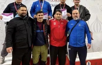 Yunusemre Belediyesporlu Güreşçiler Kütahya'dan Üç Madalya İle Döndü