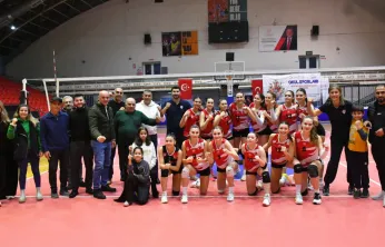 Yunusemre'nin Sultanları Ligde Kaldı