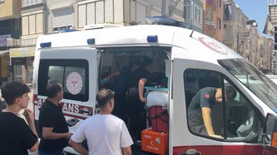 Turgutlu'da Motosiklet Kazası: Kadın Sürücü Hastaneye Kaldırıldı