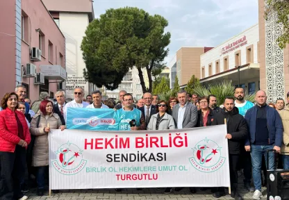 Turgutlu'da Aile Hekimlerinden 'Eziyet Yönetmeliği' Tepkisi (Videolu Haber)