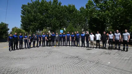 Büyükşehir Yönetimi Çalışanlarla Bayramlaştı