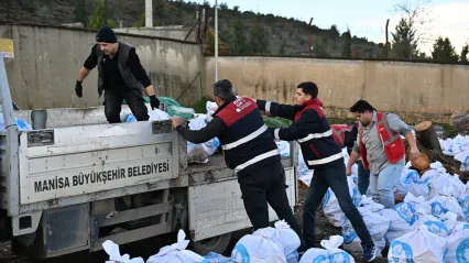 Manisa Büyükşehir'den İhtiyaç Sahiplerine Yürek Isıtan Destek