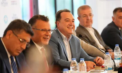 Başkan Dutlulu Akhisar'da Basınla Buluştu: Turgutlu'nun Sorunlarını Haber Kasaba Gündeme Taşıdı