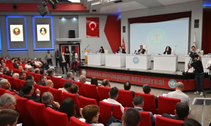 Büyükşehir Belediye Başkanı Mimar Ferdi Zeyrek başkanlığında meclis toplantısı gerçekleştirildi