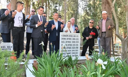 CHP Genel Başkanı Özel, Başkan Zeyrek İle Manisa'da Kabir Ziyaretleri Yaptı