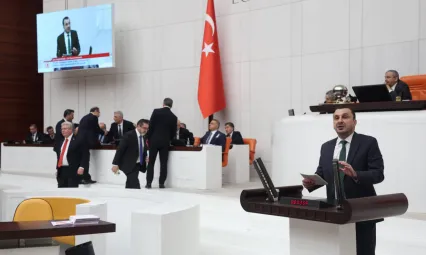Chp'li Başevirgen Tbmm'de Turgutlu'da Deprem Tehlikesi Nedeniyle Yıkılan Okulların Akıbetini Sordu