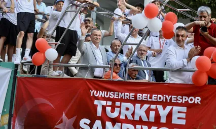 ŞAMPİYON COŞKUYLA KARŞILANDI