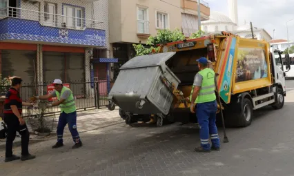 Turgutlu Belediyesinden Çöp Konteynerlerine Bahar Temizliği