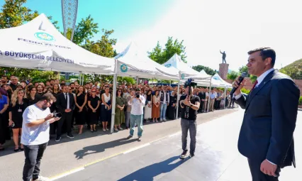 Zeyrek: Bu büyük aile, el ele vererek Manisa'ya en güzel hizmeti sunmaya devam edecek