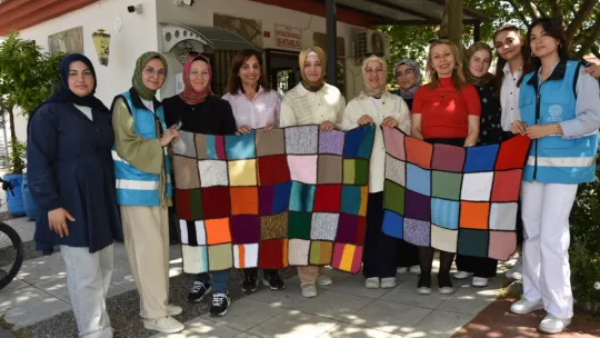 Muradiye Kız Öğrenci Yurdu Müdürlüğü, 'Sevgi Battaniyesi' Projesini hayata geçirdi