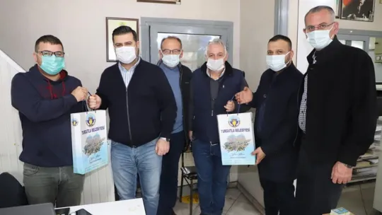 Gazeteciler Gününde Başkan Akın'a 'Teşekkür Belgesi Verildi'