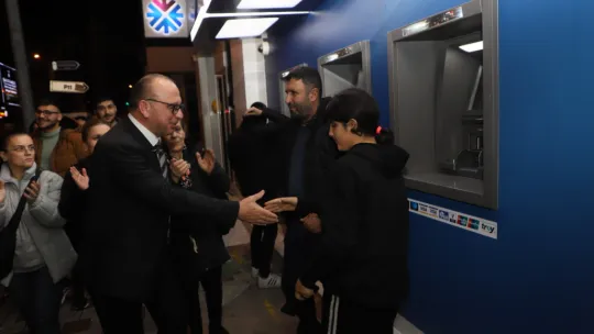 CHP Turgutlu Belediye Başkan Adayı Akın: 'Biz gönüller yapmaya geldik'