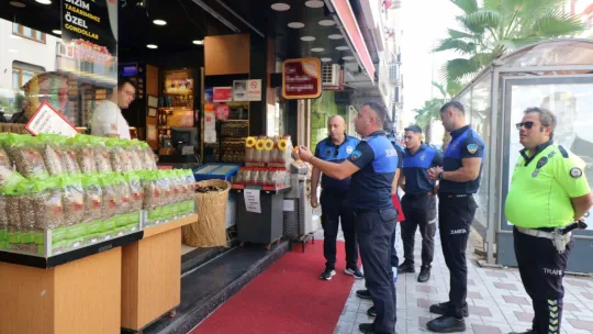 Turgutlu Zabıtasından Kaldırım İşgali Denetimi