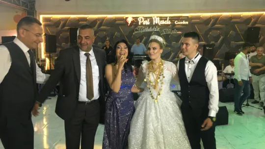 Turgutlu'da Muhteşem bir düğünle hayatlarını birleştirdiler