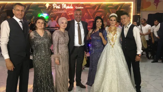 Turgutlu'da Muhteşem bir düğünle hayatlarını birleştirdiler