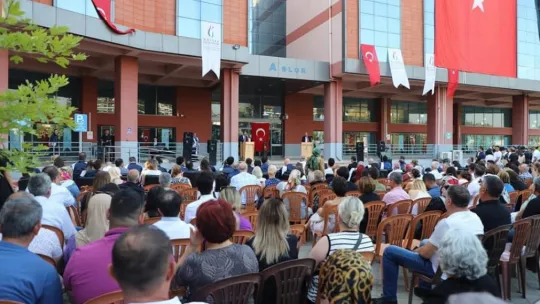 Teknoloji Fakültesi'nin mezuniyet töreni coşkuyla kutlandı
