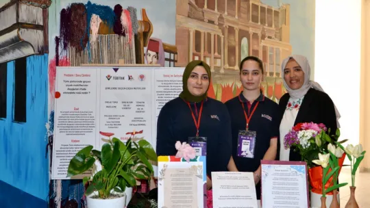 TÜBİTAK 4006 Bilim Fuarı Arif Çeler Kız Anadolu İmam Hatip Lisesi'nde gerçekleşti