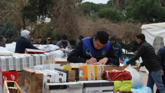 Turgutlulular yardım kampanyasına akın ediyor