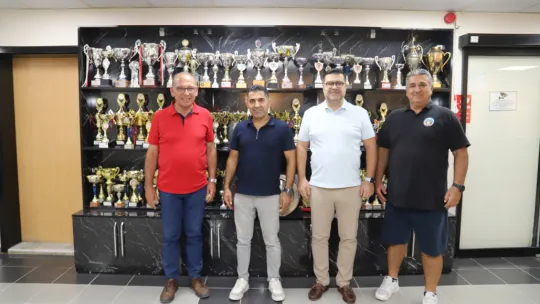 Kadın Voleybol Takımının Yeni Sponsoru Mirnas Bahçeşehir Turgutlu Oldu