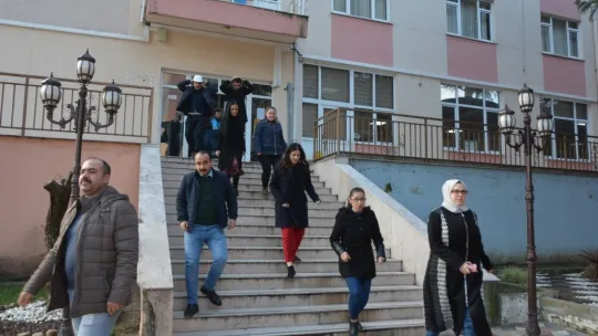 Yunusemrede Deprem Tatbikatı Gerçekleştirildi