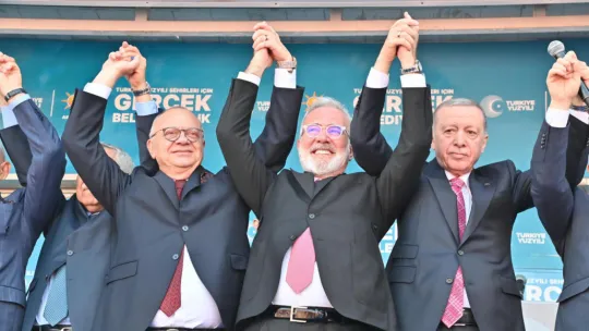 Recep Tayyip Erdoğan, Manisa'da konuştu: Hükümet zaten bizde, kazanırsak hizmetler aksama olmadan devam edecek