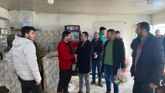 Çepnidere Mahallesi'nde Büyük Birlik Partisi Belediye Başkan Adayı Yıldıray Karataş'a Büyük İlgi