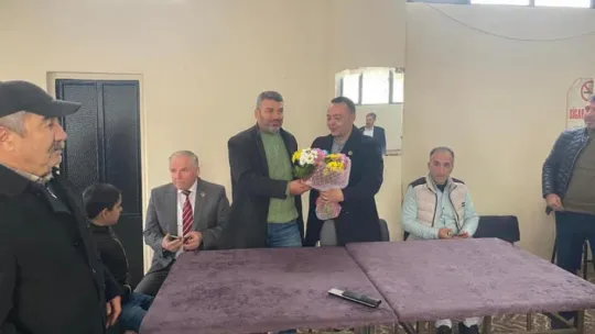 Çepnidere Mahallesi'nde Büyük Birlik Partisi Belediye Başkan Adayı Yıldıray Karataş'a Büyük İlgi