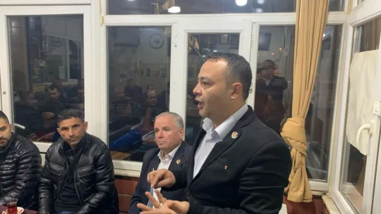 BBP Başkan Adayı Yıldıray Karataş, Yedieylül Mahallesi'nde yoğun ilgiyle karşılandı (VİDEO)
