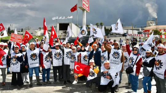 Saadet Partisi Turgutlu Belediye Başkan Adayı Mevlüt Bulut, Lezita İşçilerine Destek Verdi
